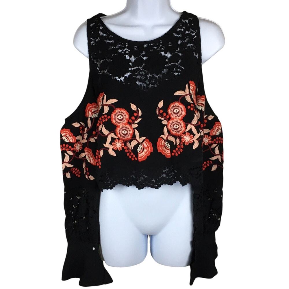 Gab &‎ Kate Blouse Black Cold Shoulder Lace Embroidered Bell Cuff Women's L